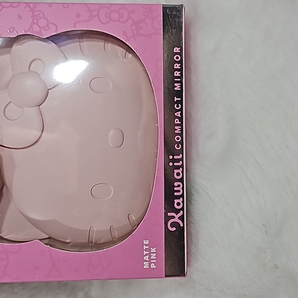 Impressions For Hello Kitty Kawaii Compact Mirror (Matte Pink) - Picture 2 of 4